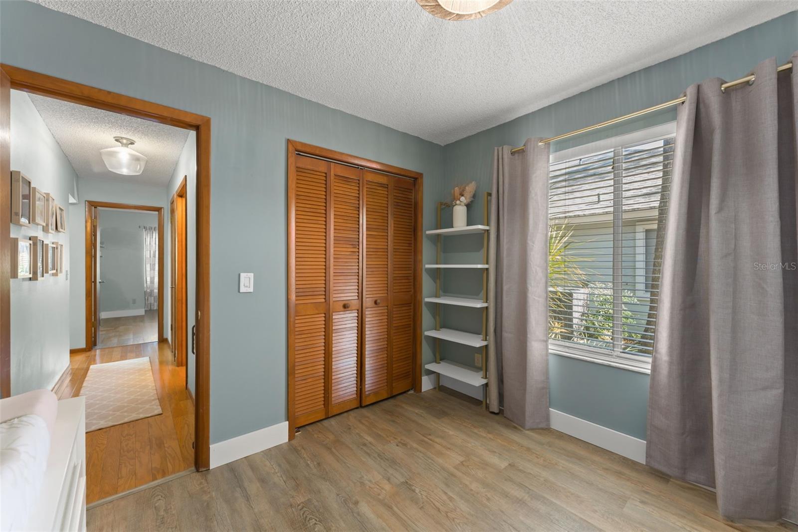 Image 31 of 43 For 1317 American Elm Drive