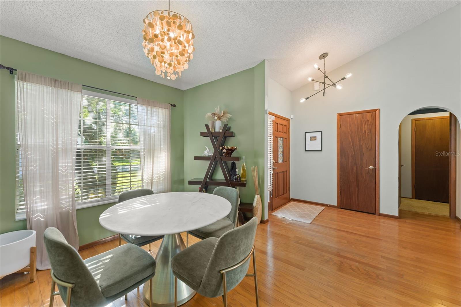 Image 5 of 43 For 1317 American Elm Drive