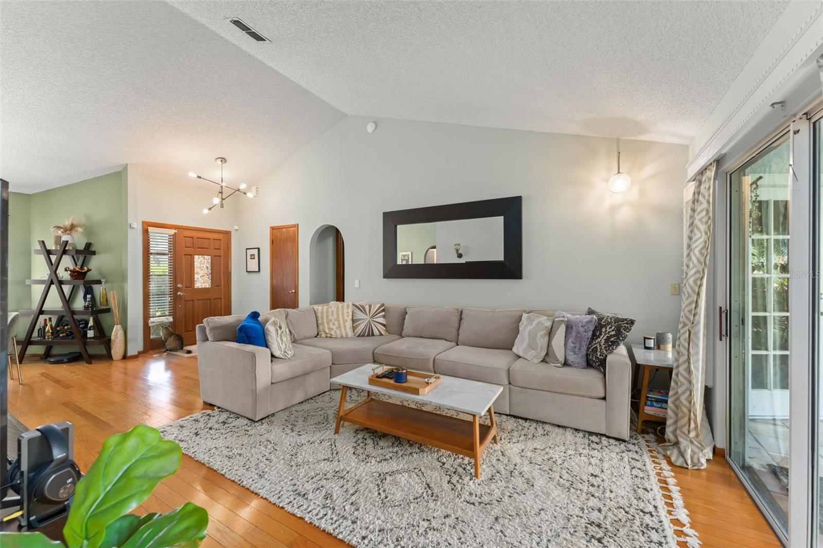 Image 8 of 43 For 1317 American Elm Drive