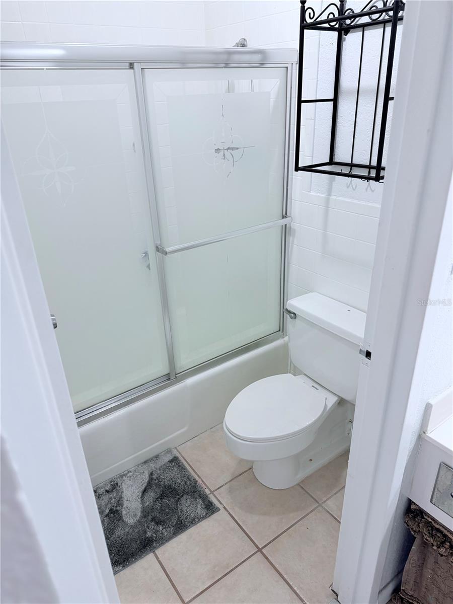 Image 10 of 14 For 43420 Highway 27 200