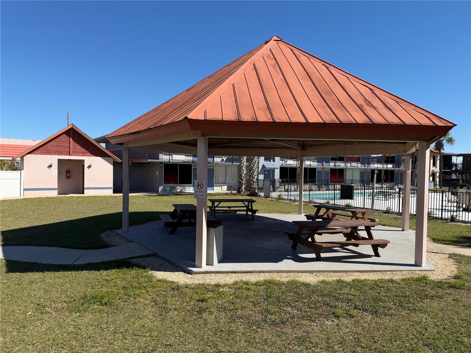 Image 13 of 14 For 43420 Highway 27 200