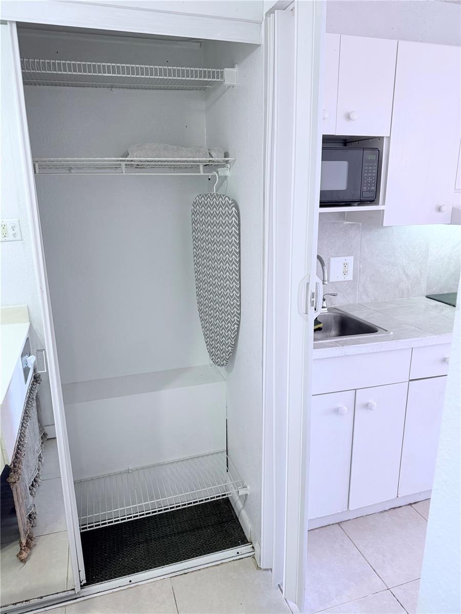 Image 8 of 14 For 43420 Highway 27 200