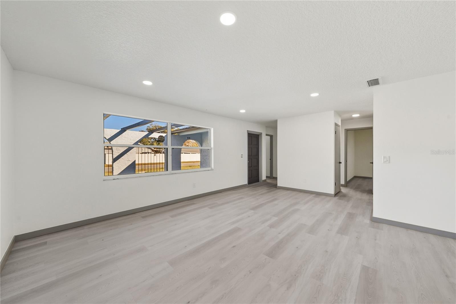 Image 15 of 25 For 4612 Chateau Road