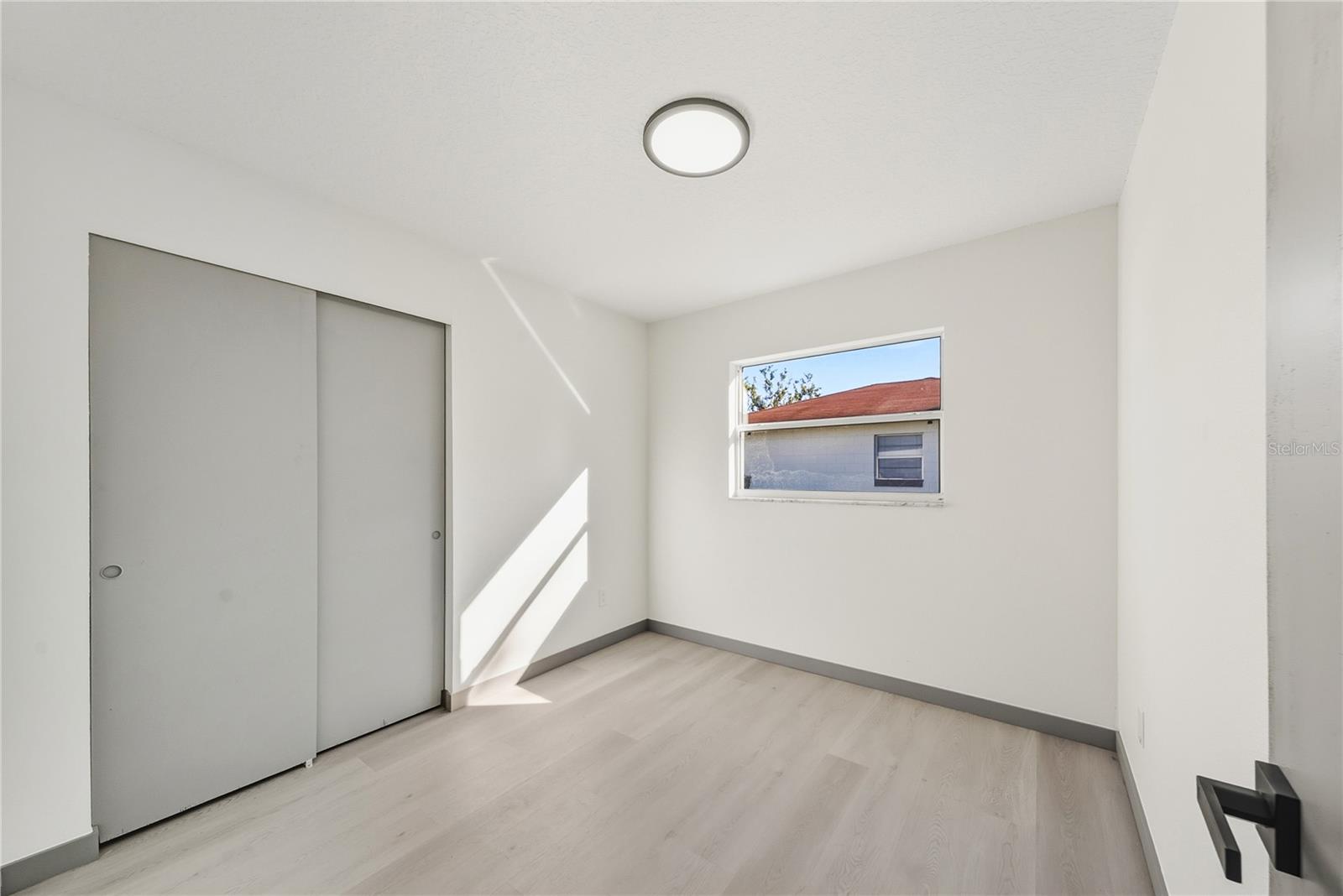 Image 19 of 25 For 4612 Chateau Road