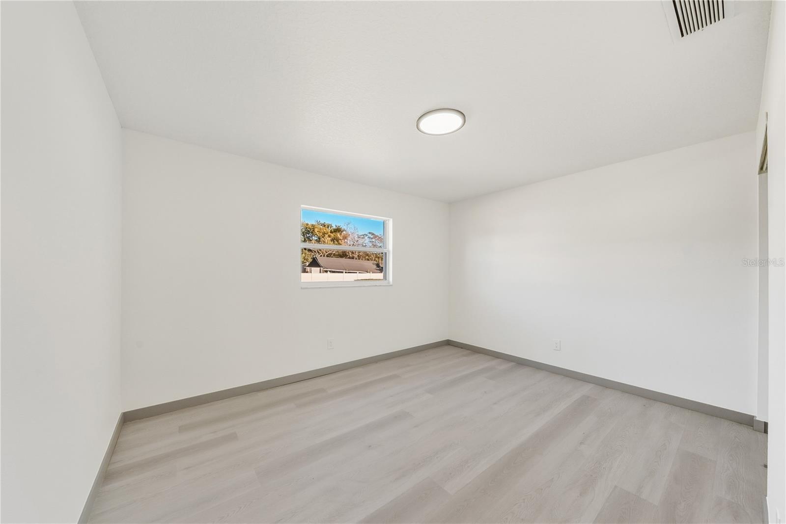 Image 22 of 25 For 4612 Chateau Road