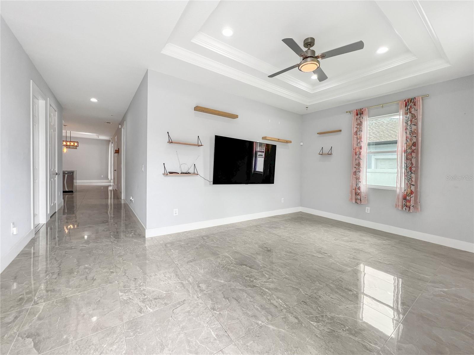 Image 13 of 32 For 1703 Rio Vista Avenue