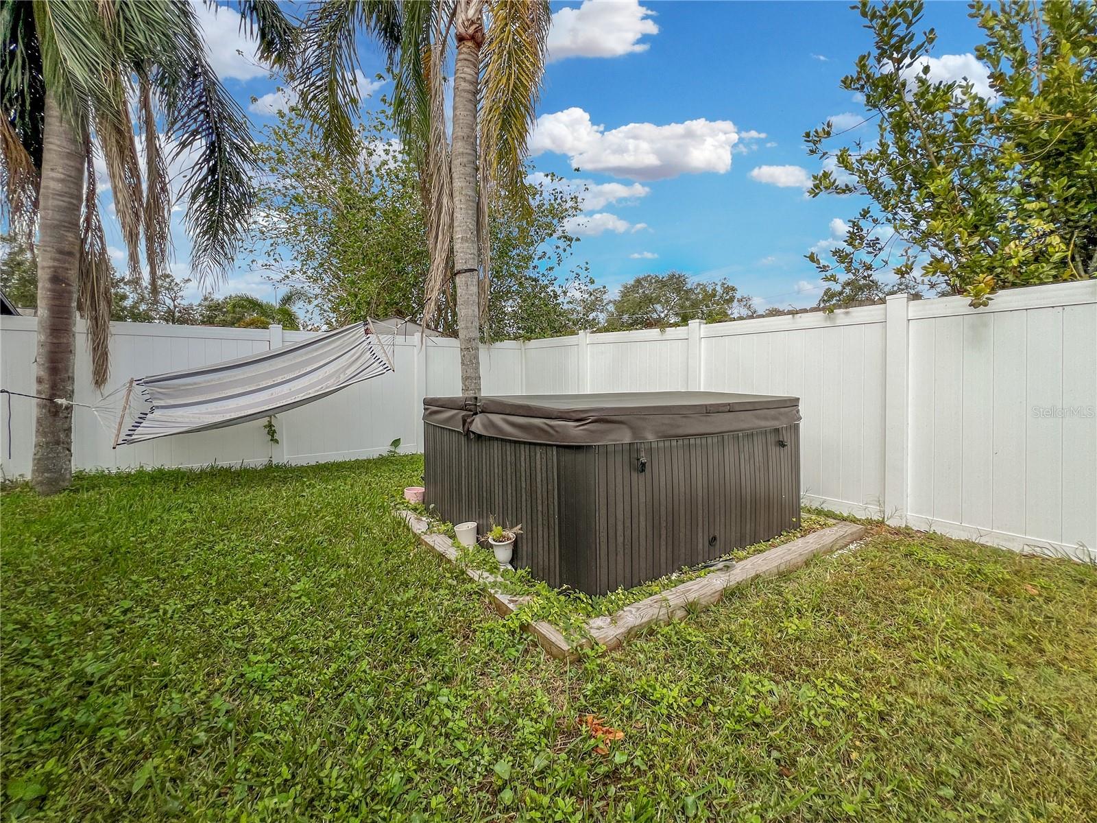 Image 29 of 32 For 1703 Rio Vista Avenue