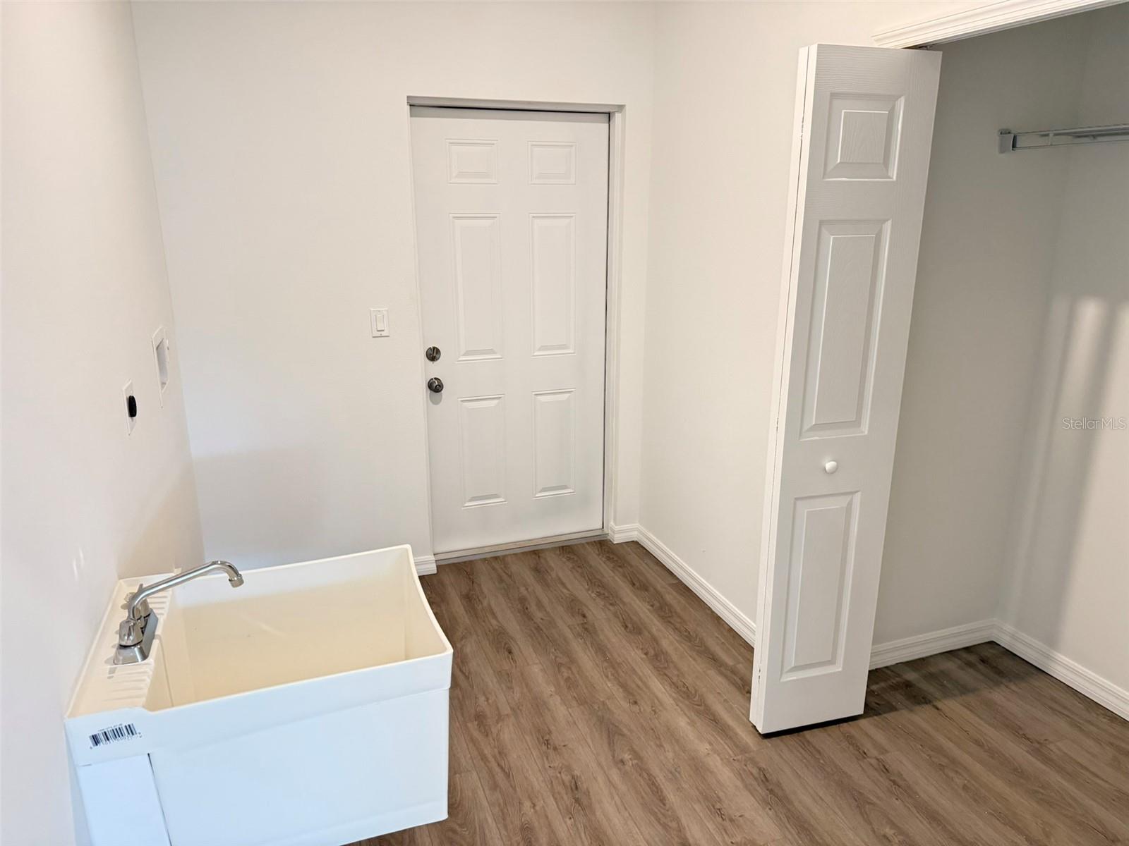 Image 22 of 26 For 1081 Mccrory Street