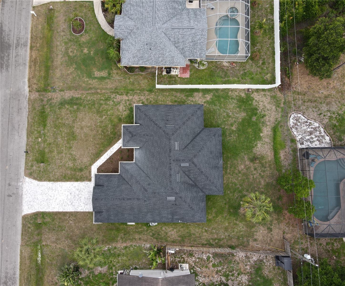 Image 3 of 26 For 1081 Mccrory Street