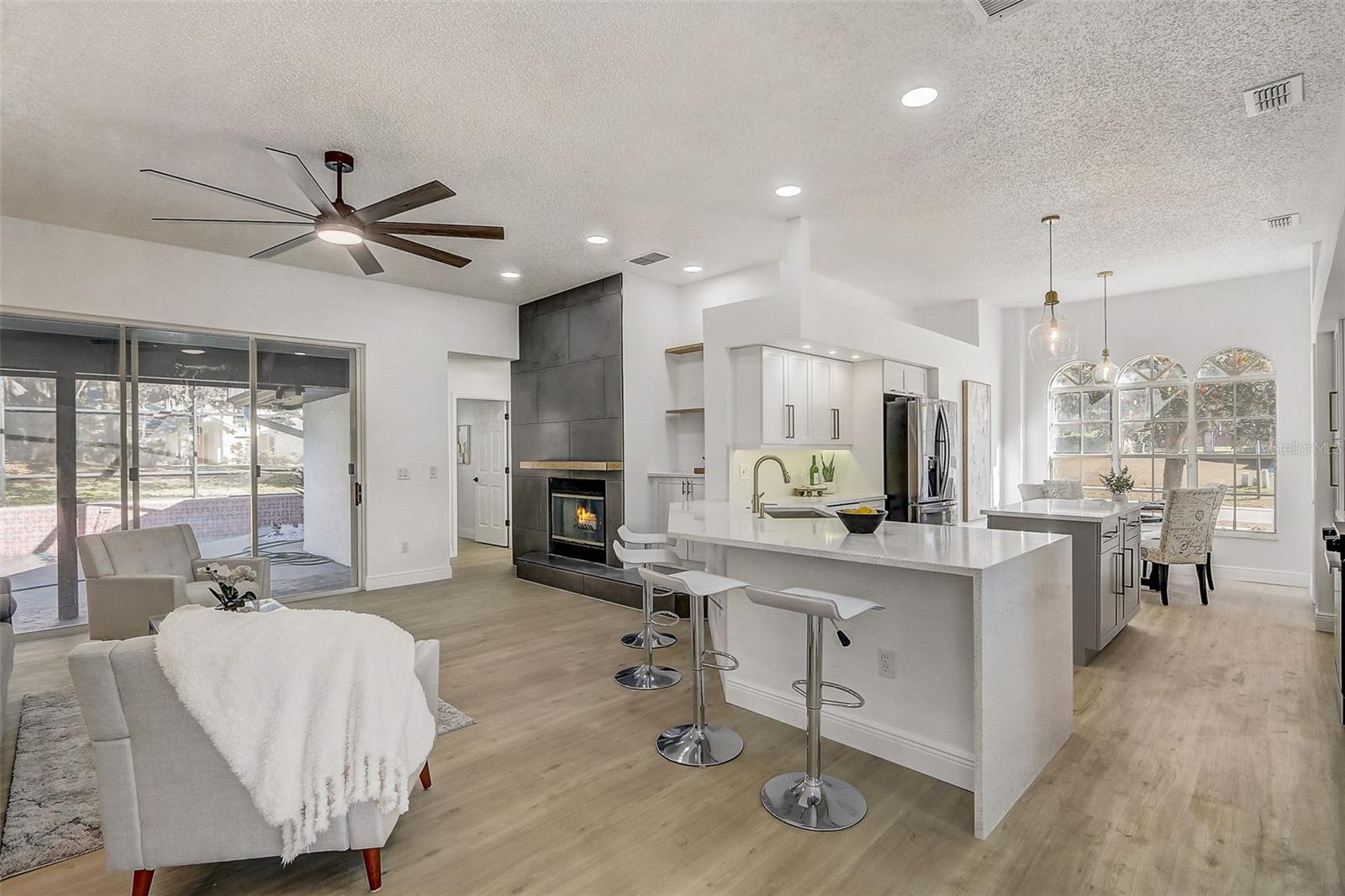 Image 28 of 71 For 7015 Oakmore Lane