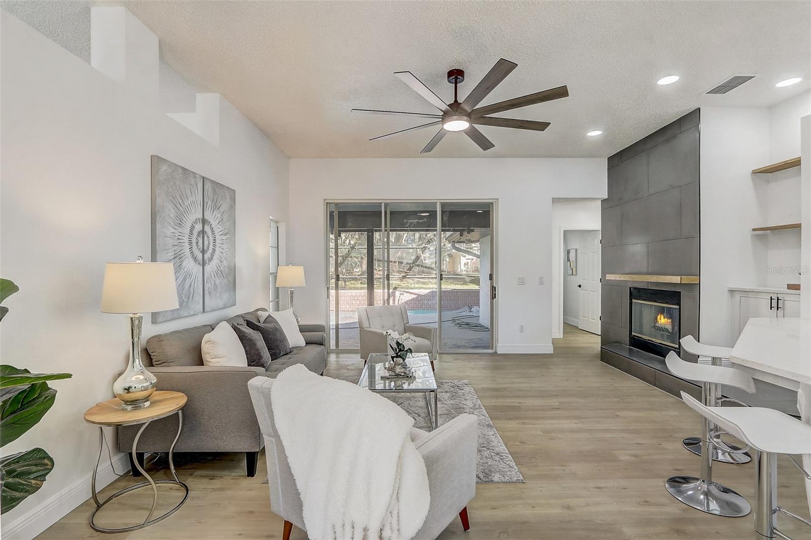 Image 29 of 71 For 7015 Oakmore Lane