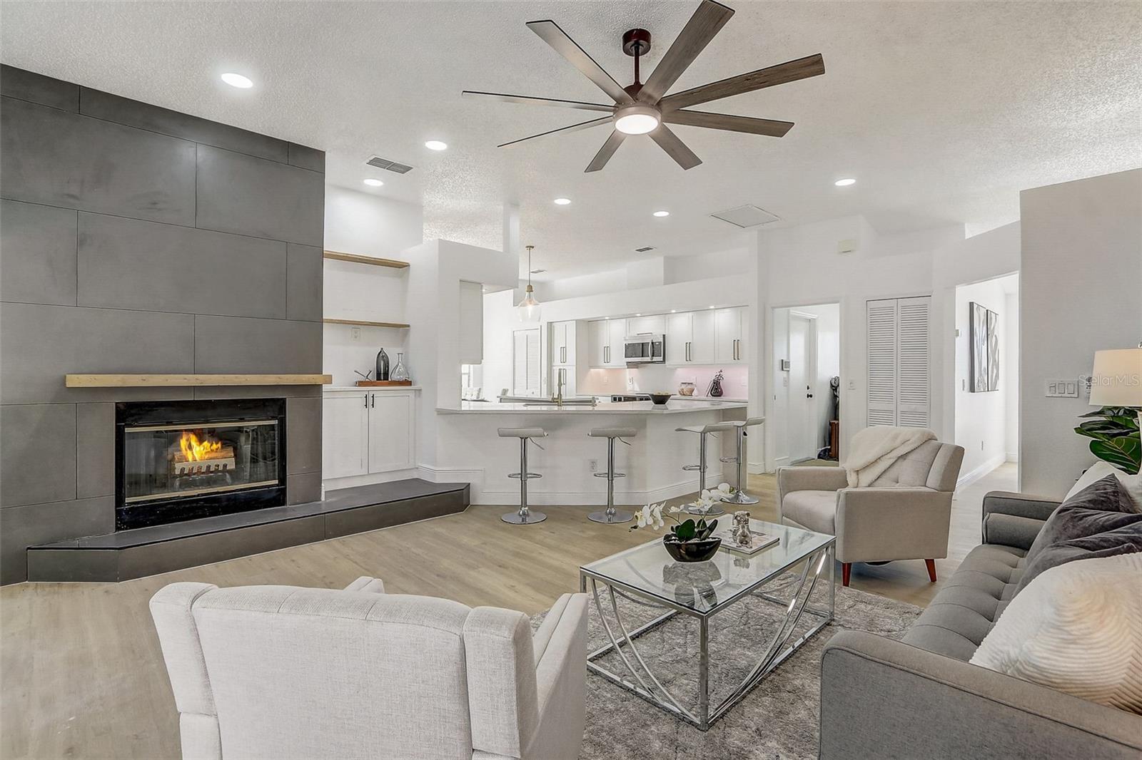 Image 30 of 71 For 7015 Oakmore Lane