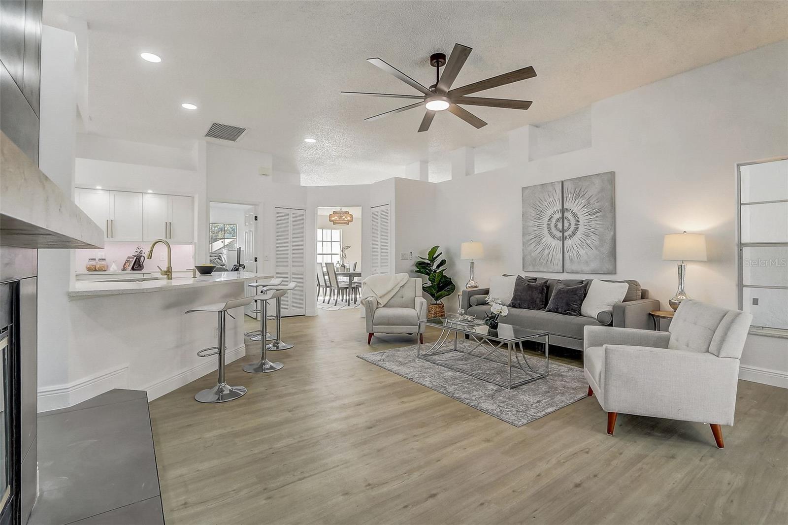 Image 31 of 71 For 7015 Oakmore Lane