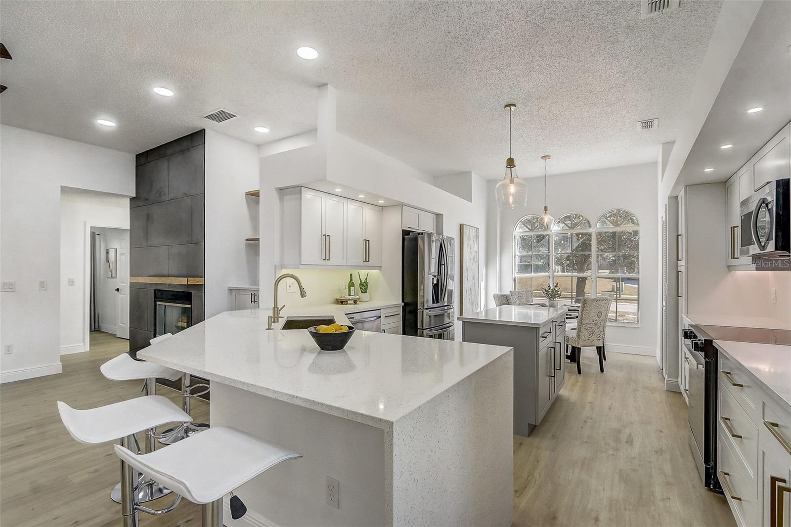 Image 34 of 71 For 7015 Oakmore Lane