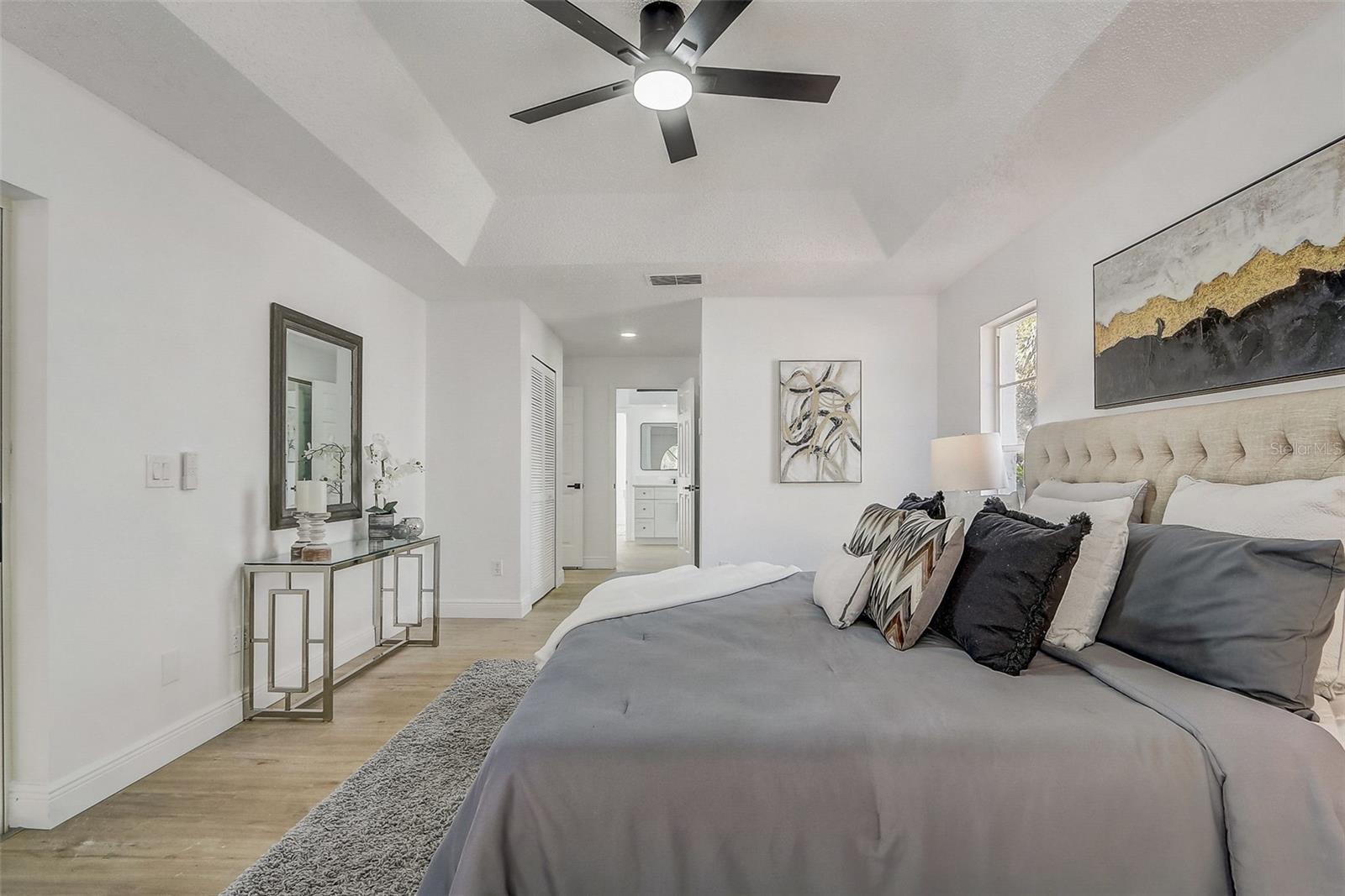 Image 46 of 71 For 7015 Oakmore Lane