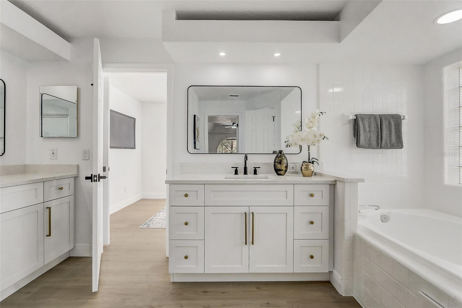 Image 50 of 71 For 7015 Oakmore Lane