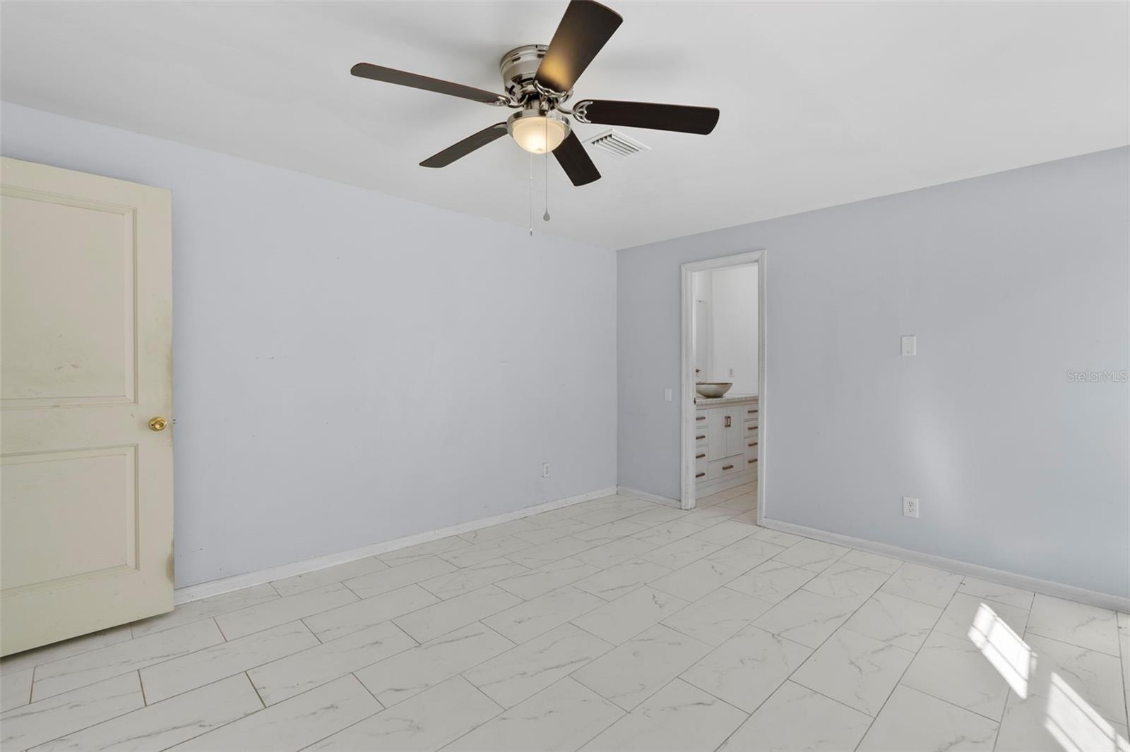 Image 19 of 24 For 1363 Providence Boulevard