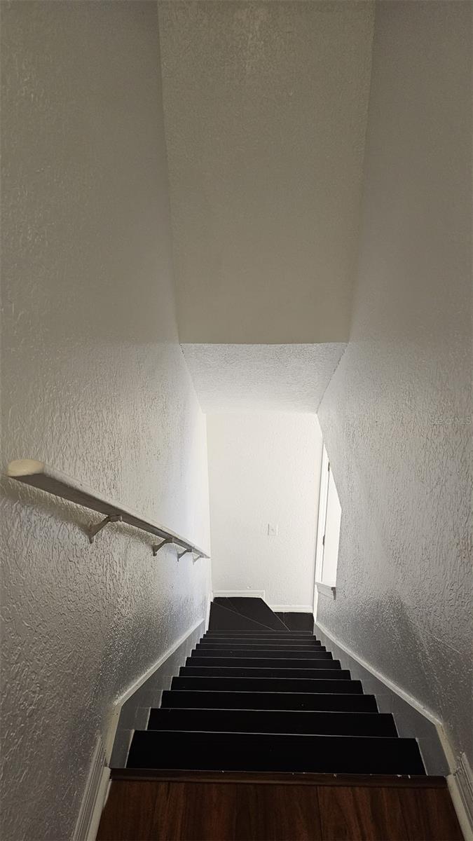 Image 12 of 26 For 7425 Wynnewood Square 176