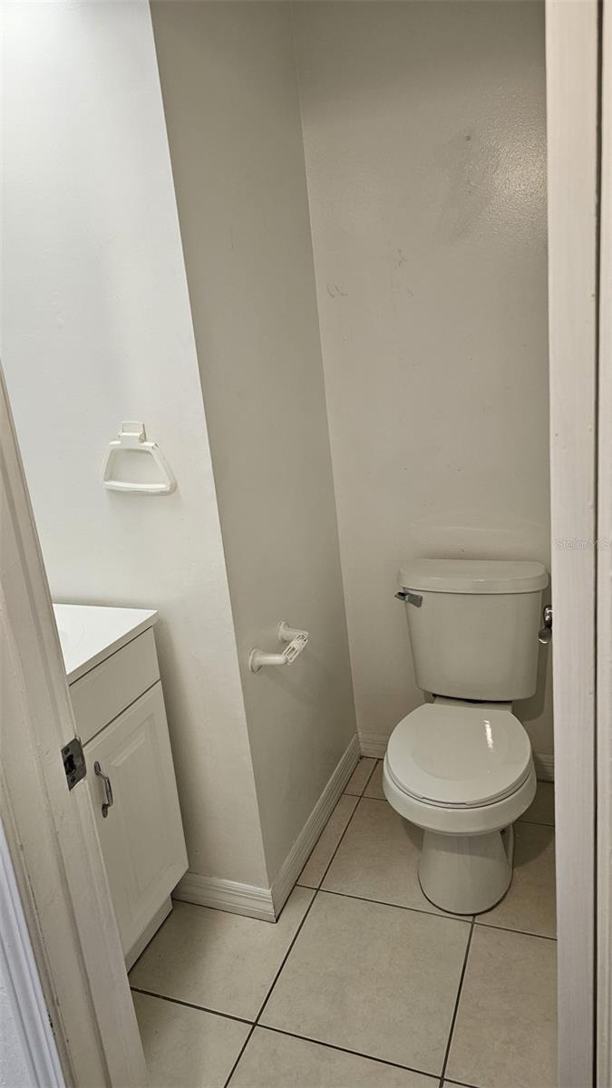 Image 15 of 26 For 7425 Wynnewood Square 176