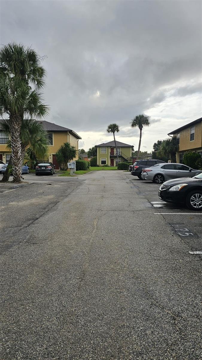 Image 24 of 26 For 7425 Wynnewood Square 176