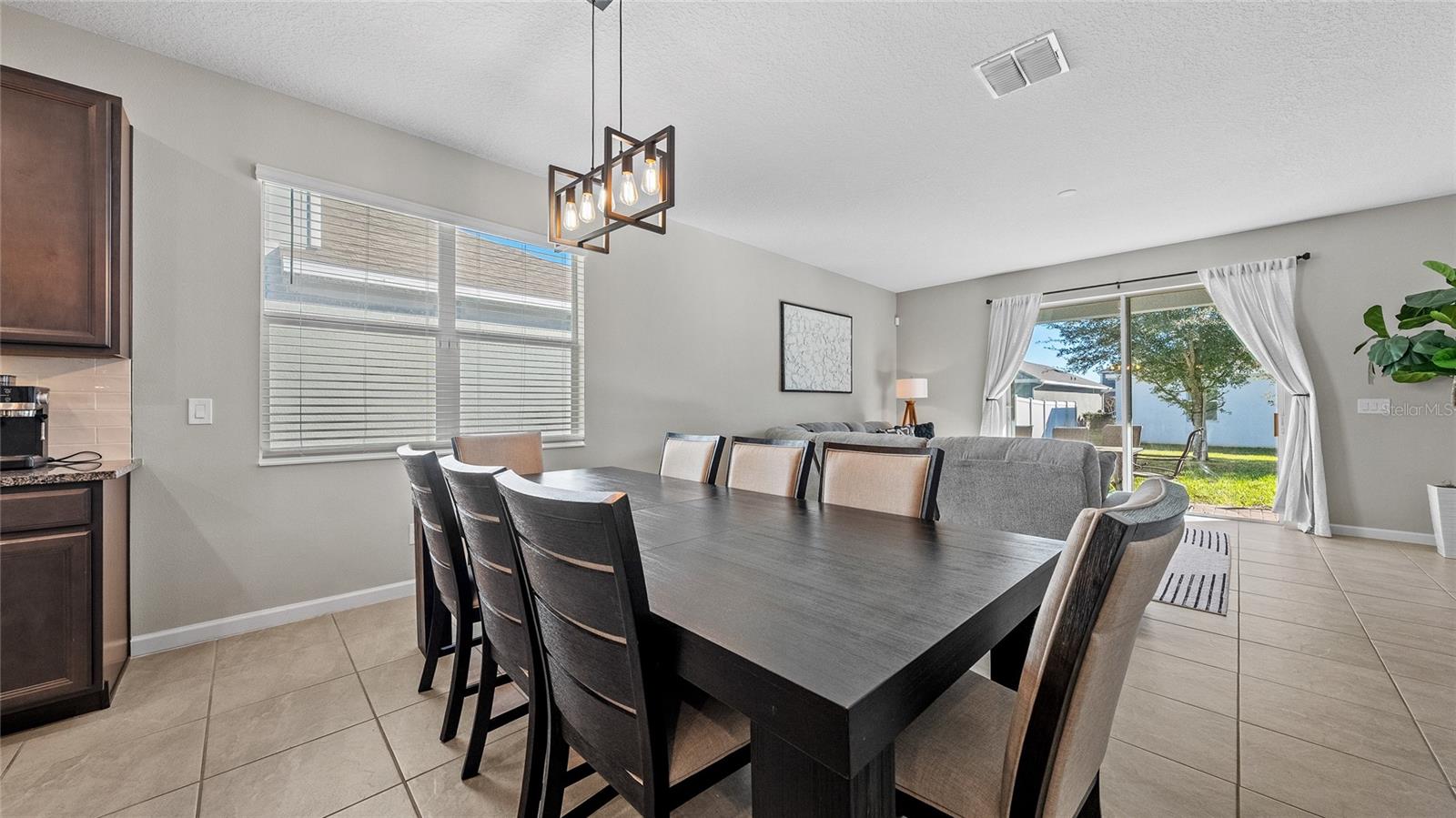 Image 11 of 26 For 891 Jetway Street