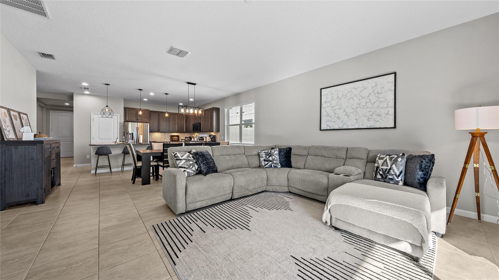 Image 13 of 26 For 891 Jetway Street