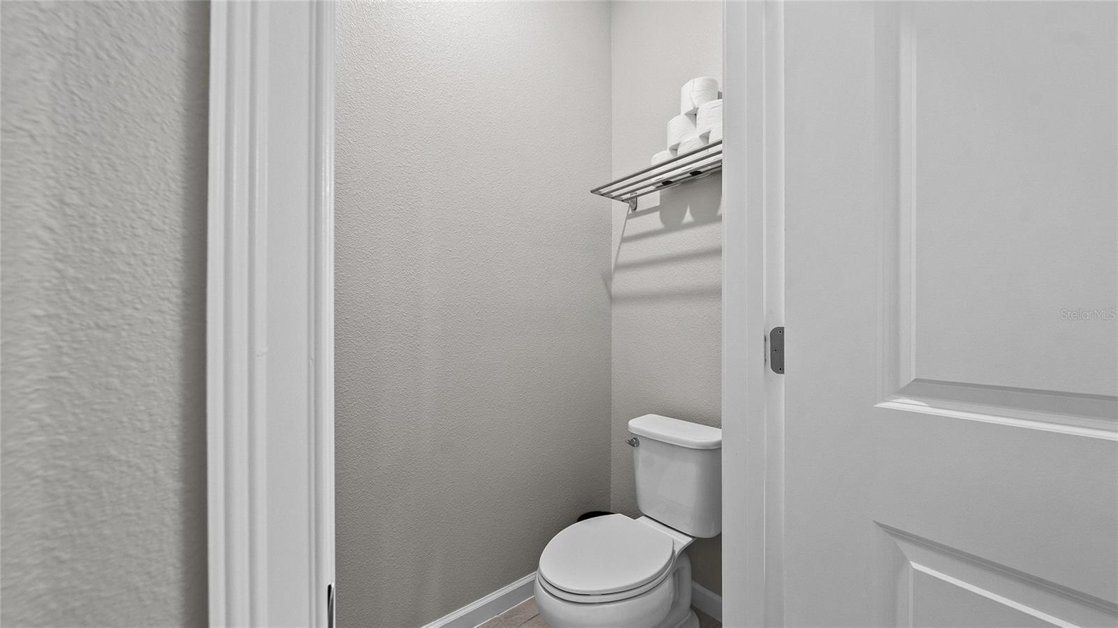 Image 24 of 26 For 891 Jetway Street