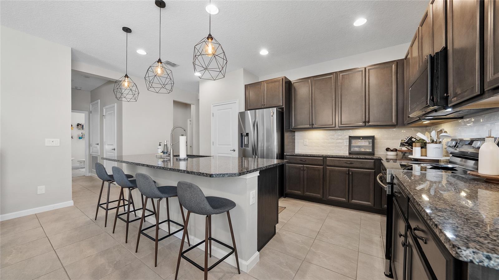 Image 9 of 26 For 891 Jetway Street