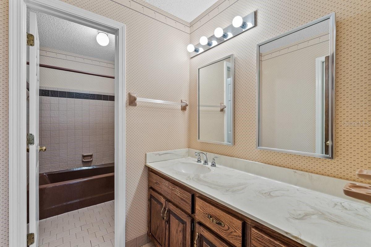 Image 43 of 54 For 2545 Crooked Creek Point