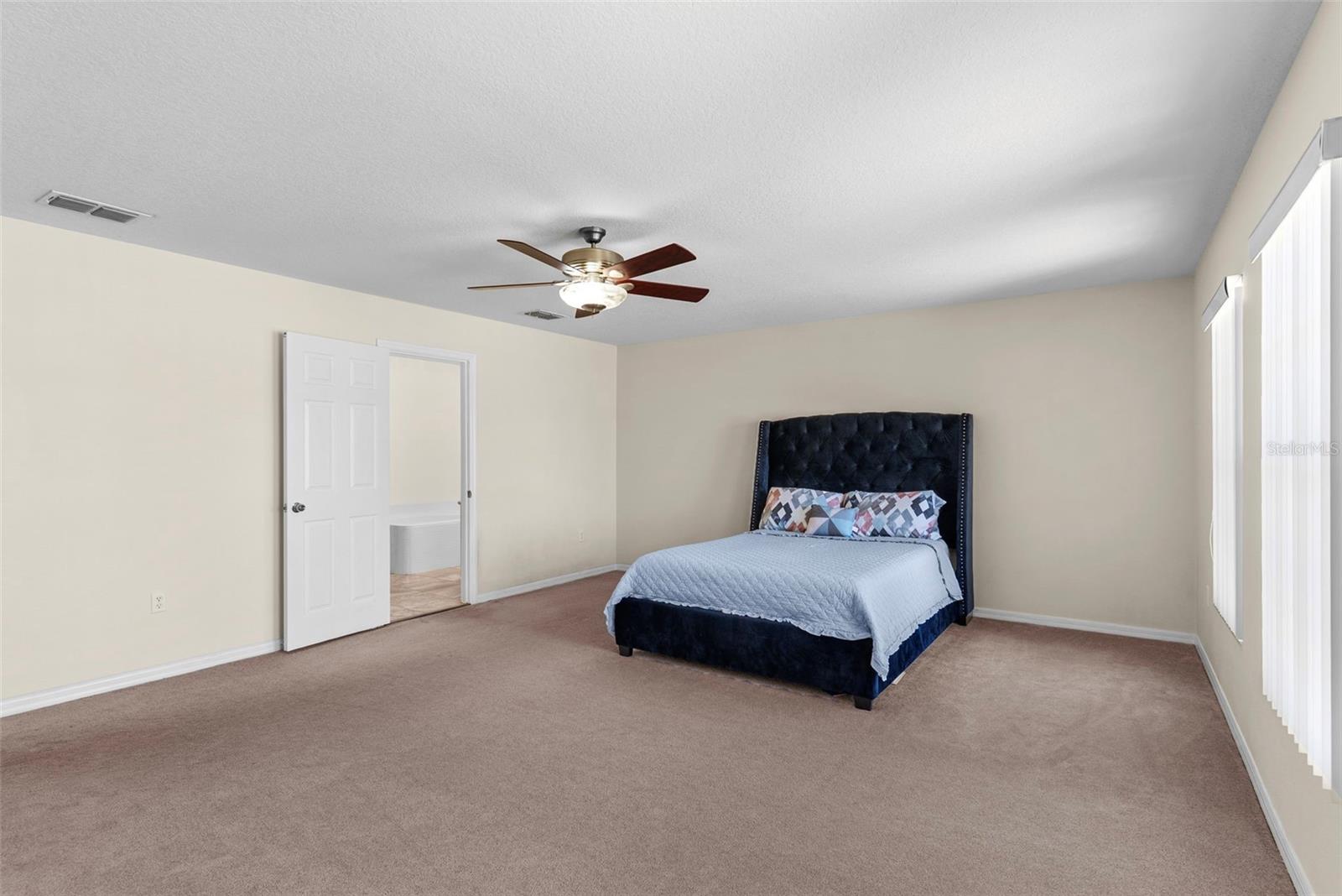 Image 22 of 42 For 7716 Park Hill Avenue