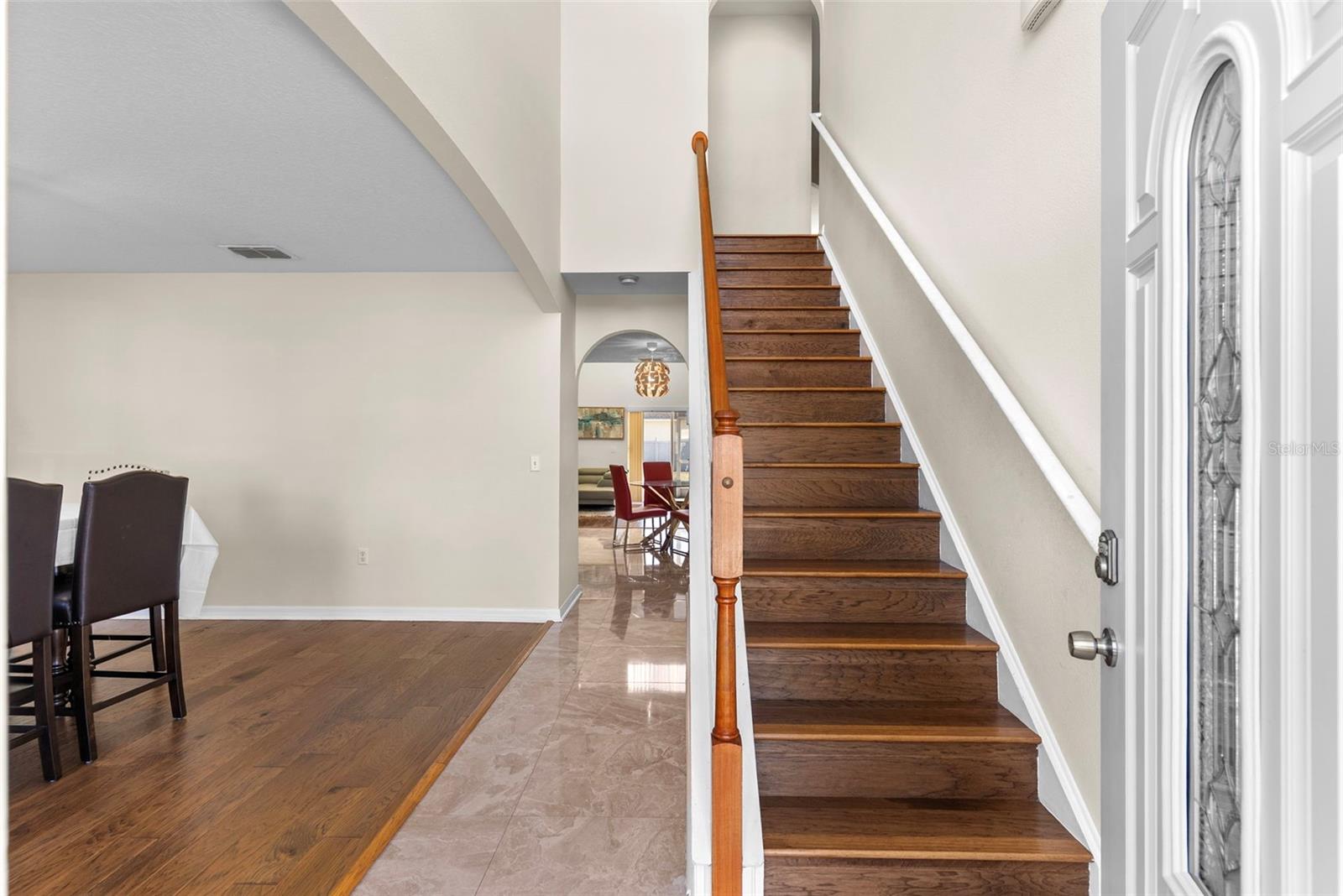 Image 5 of 42 For 7716 Park Hill Avenue