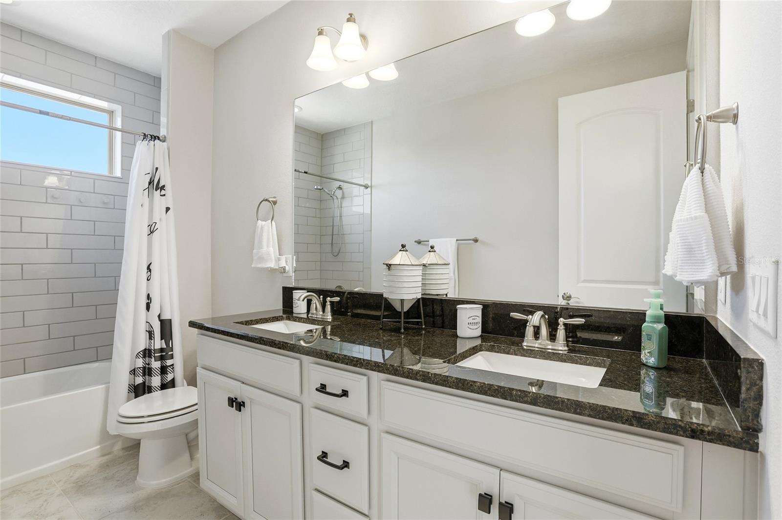 Image 30 of 49 For 13085 Bromborough Drive