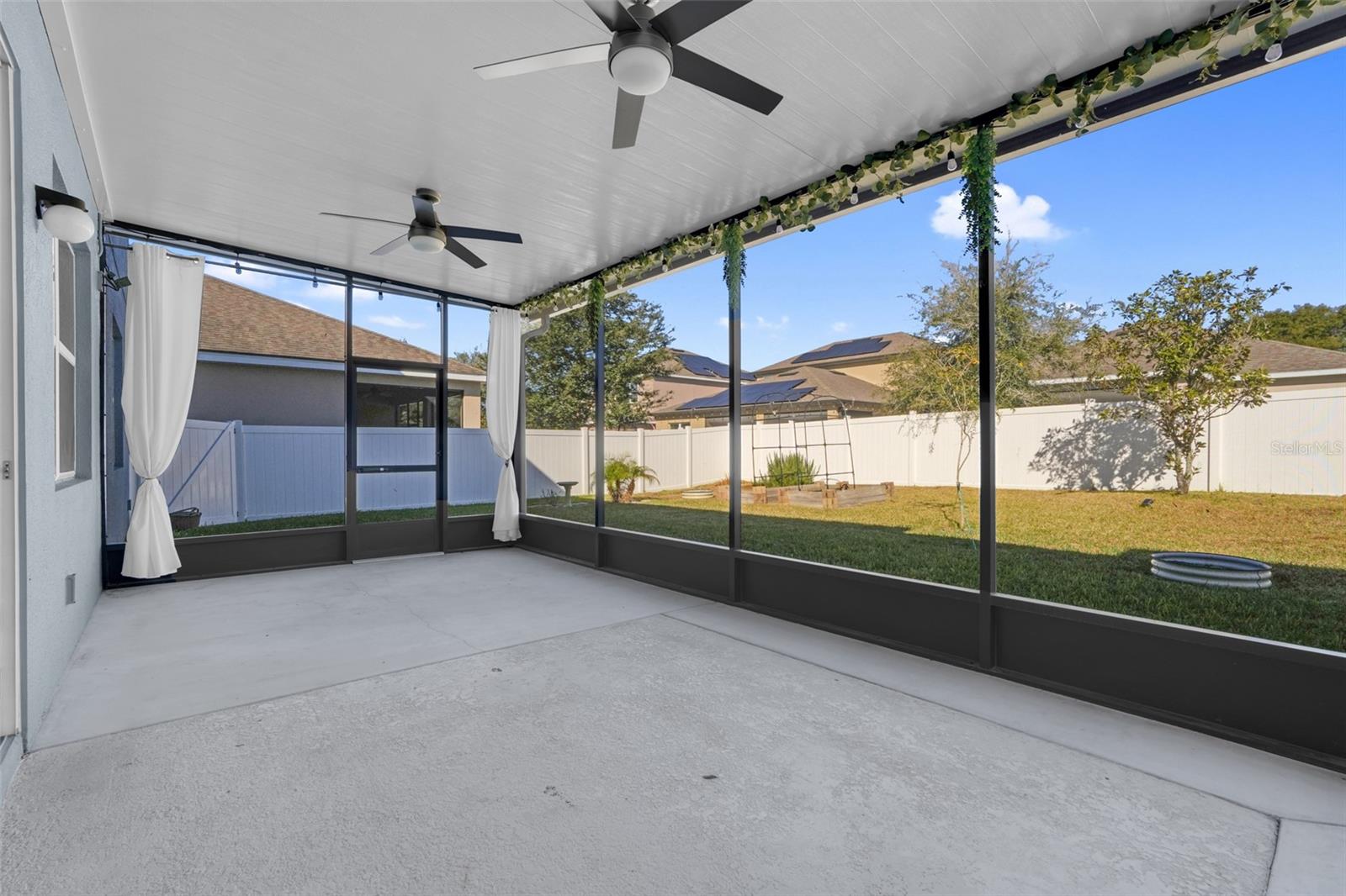 Image 34 of 44 For 959 Maypole Drive