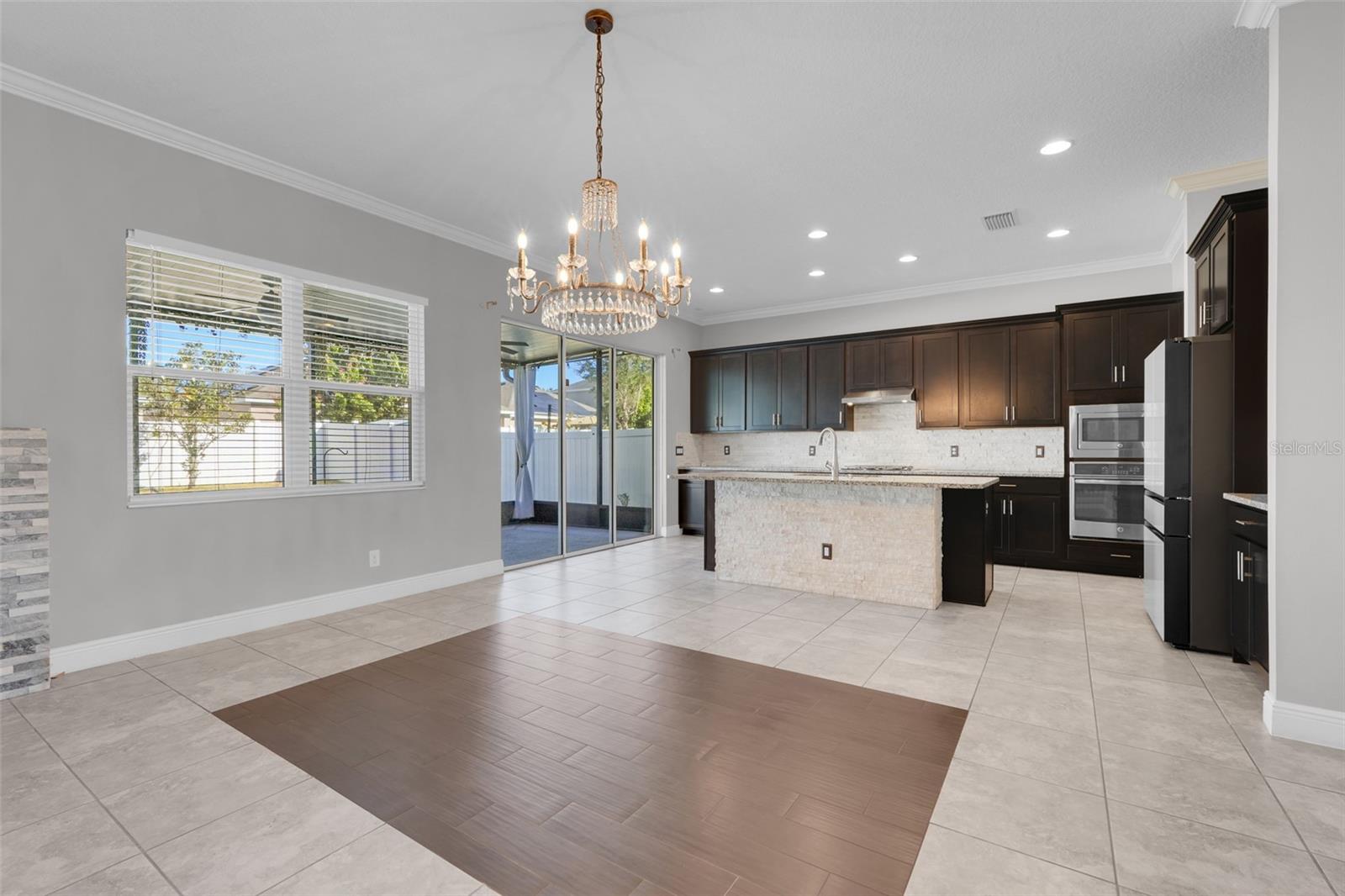 Image 7 of 44 For 959 Maypole Drive