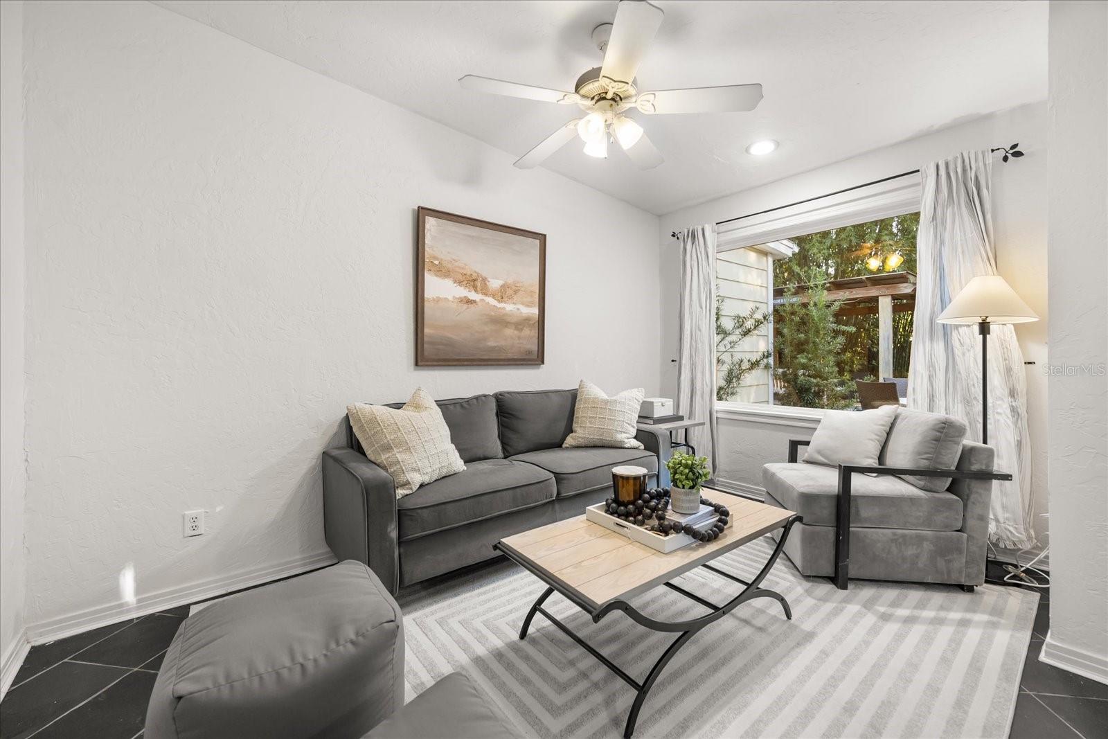 Image 12 of 32 For 230 Esther Street