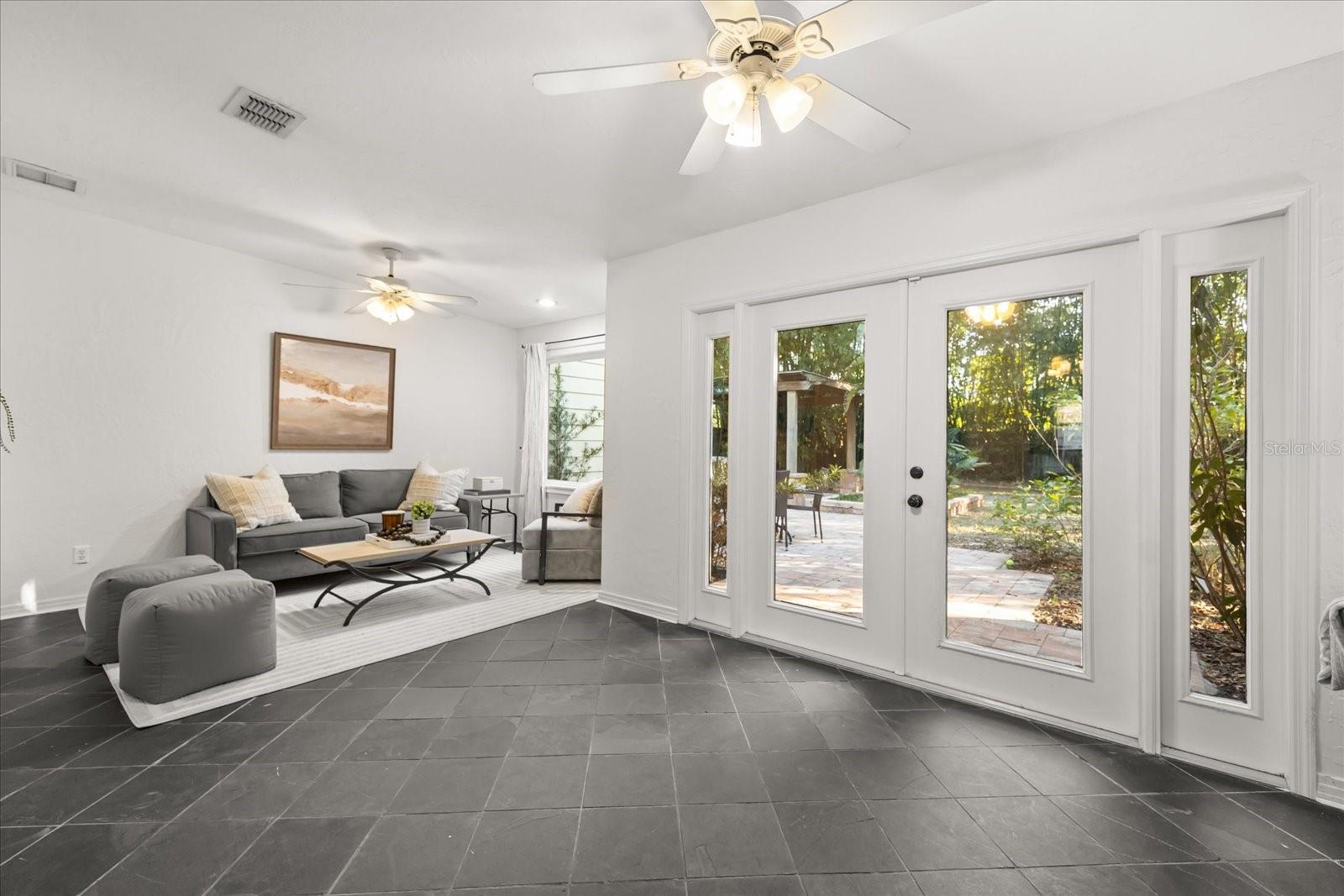 Image 13 of 32 For 230 Esther Street