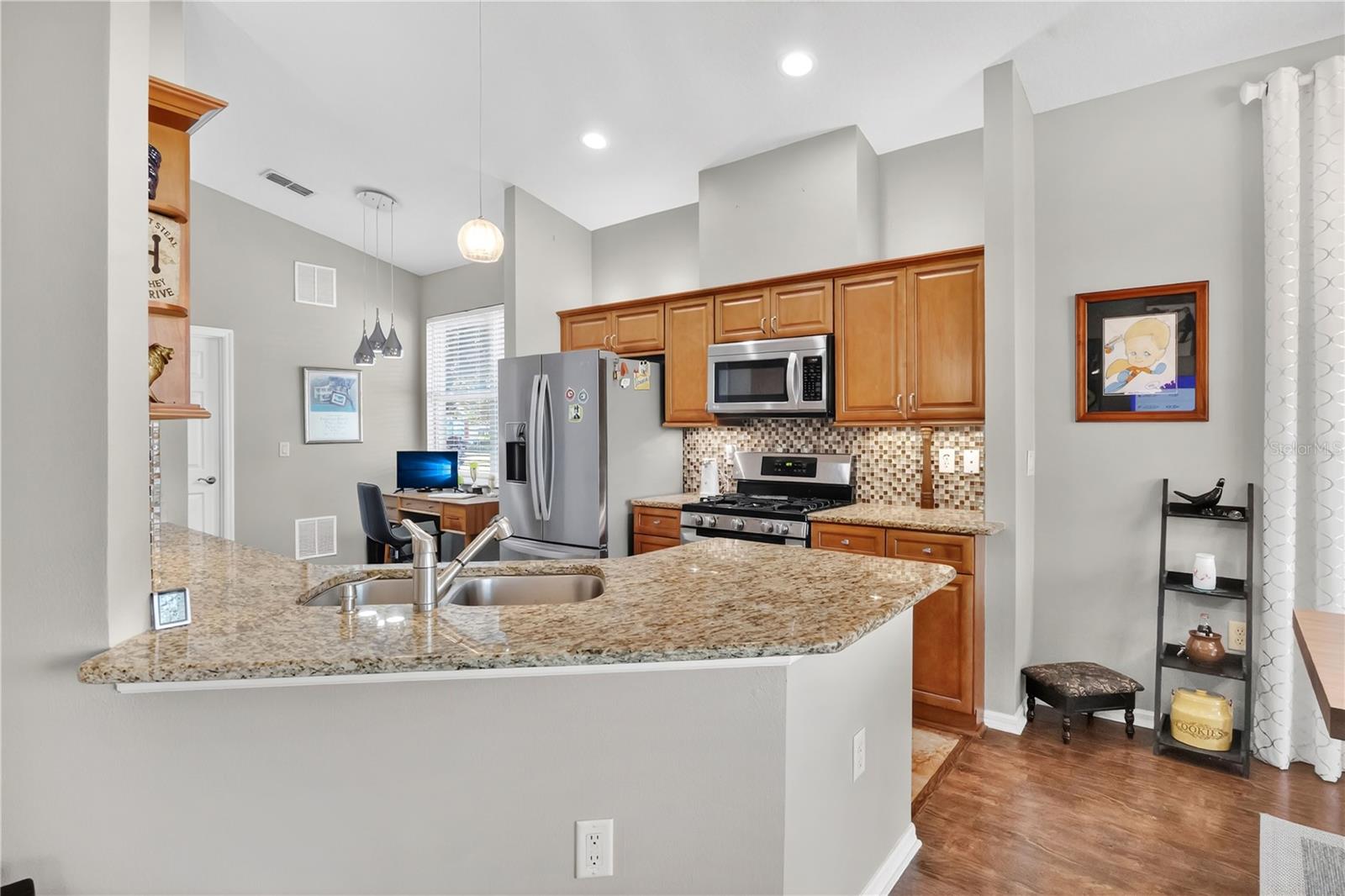 Image 13 of 45 For 3008 Pinnacle Court