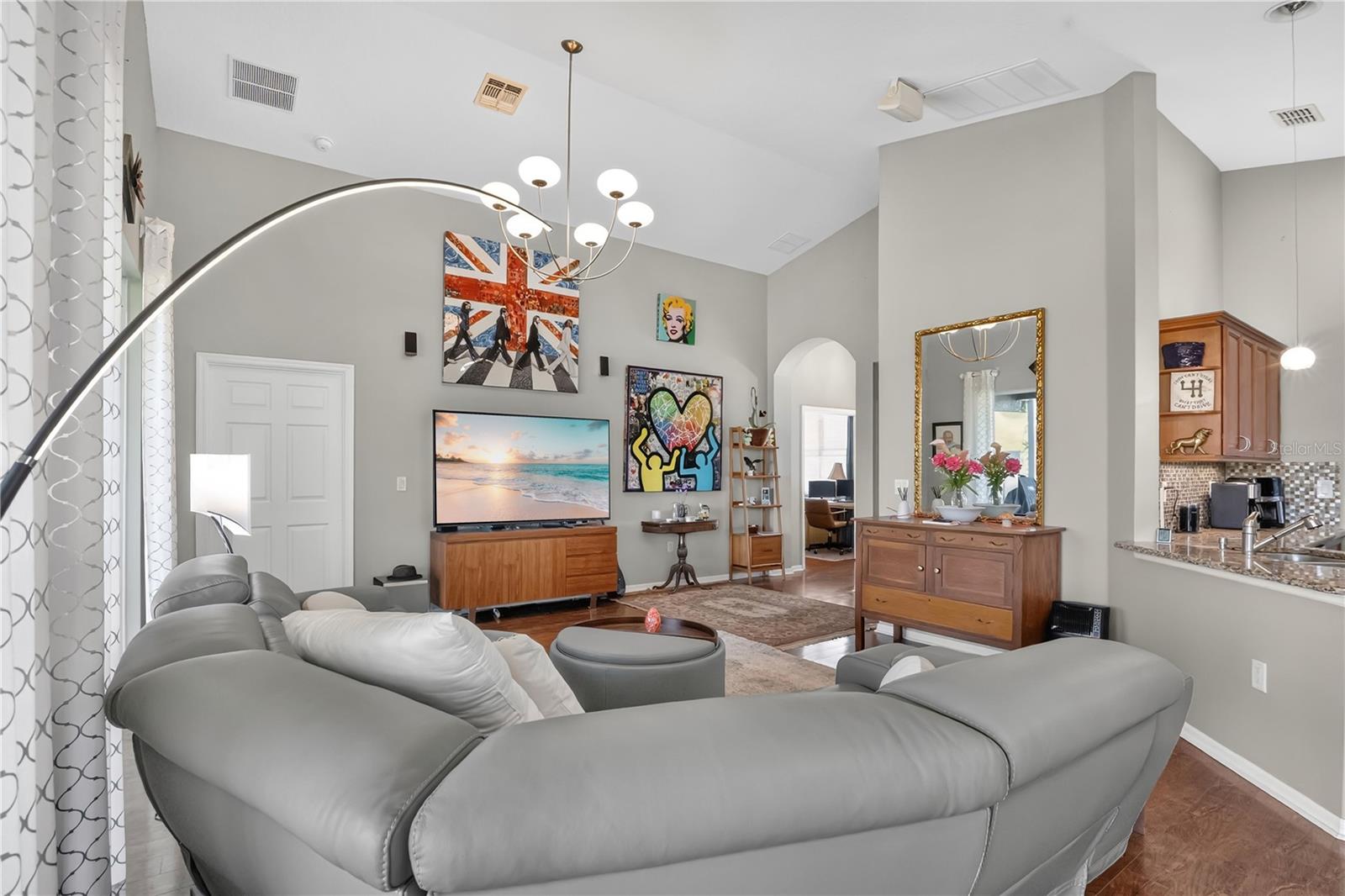 Image 16 of 45 For 3008 Pinnacle Court