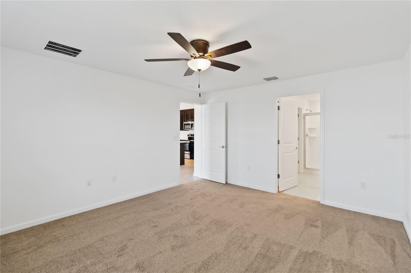 Image 15 of 36 For 292 Pineywoods Street