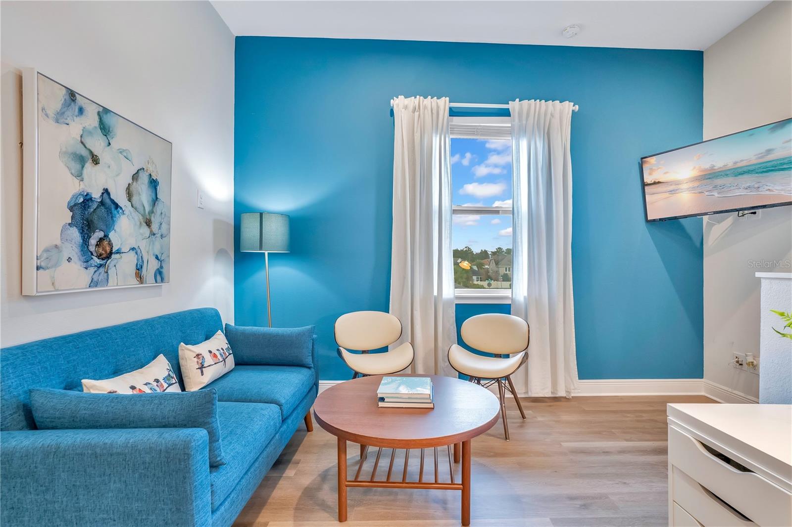 Image 2 of 25 For 8285 Lindahl Alley