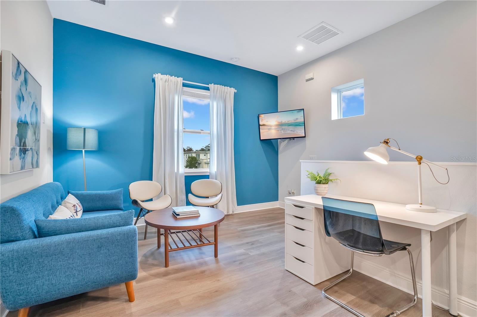 Image 7 of 25 For 8285 Lindahl Alley