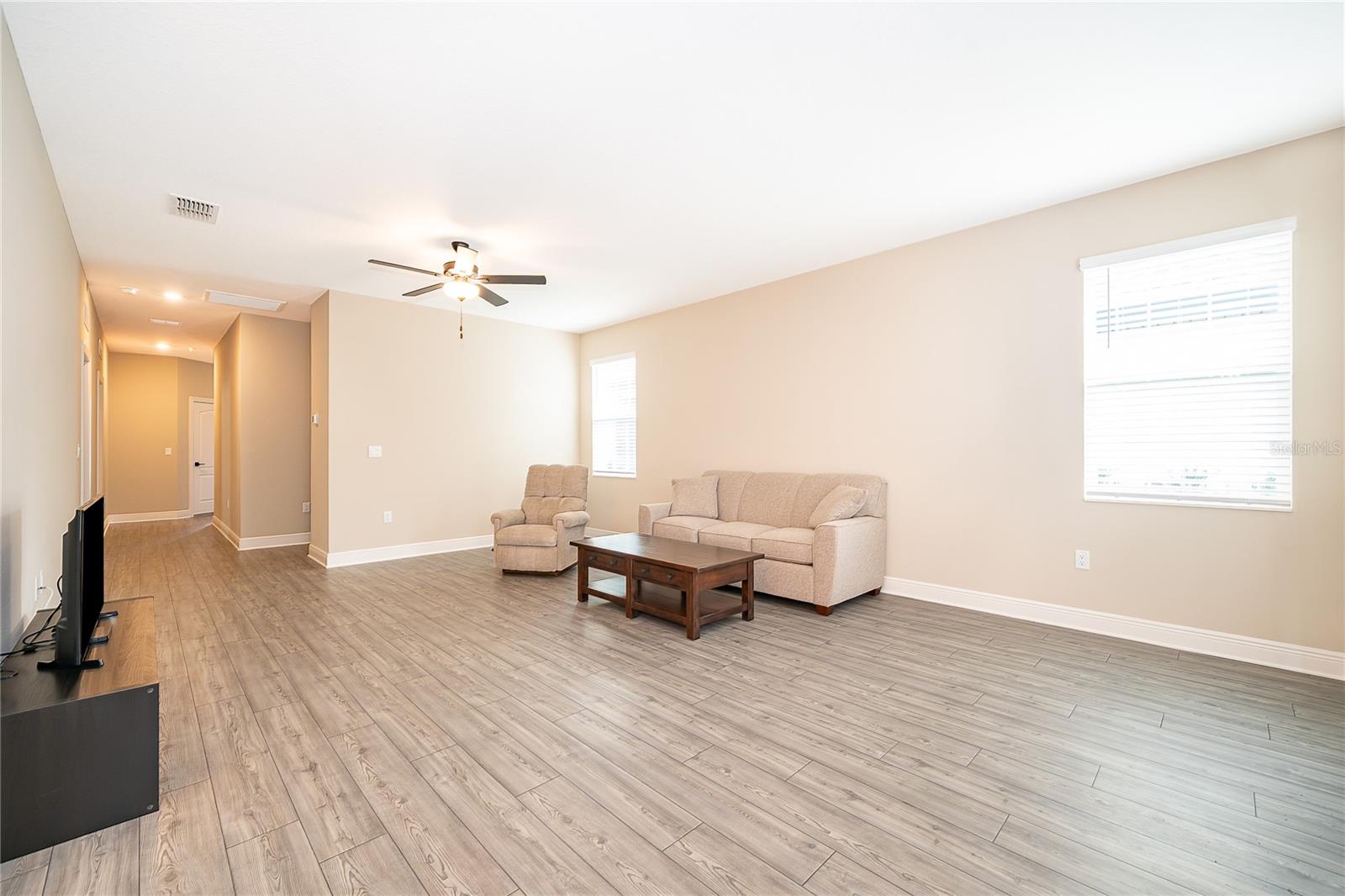 Image 13 of 40 For 7800 Somersworth Drive