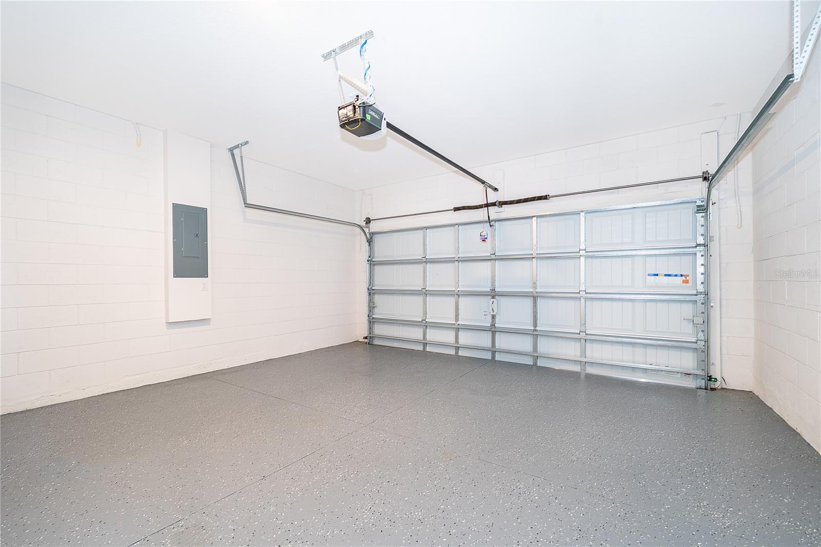 Image 21 of 40 For 7800 Somersworth Drive