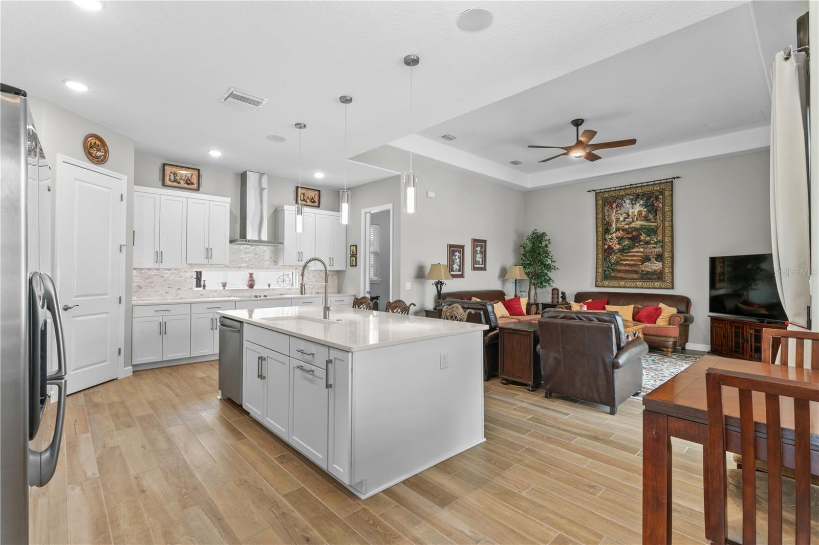 Image 13 of 57 For 215 Hampton Loop