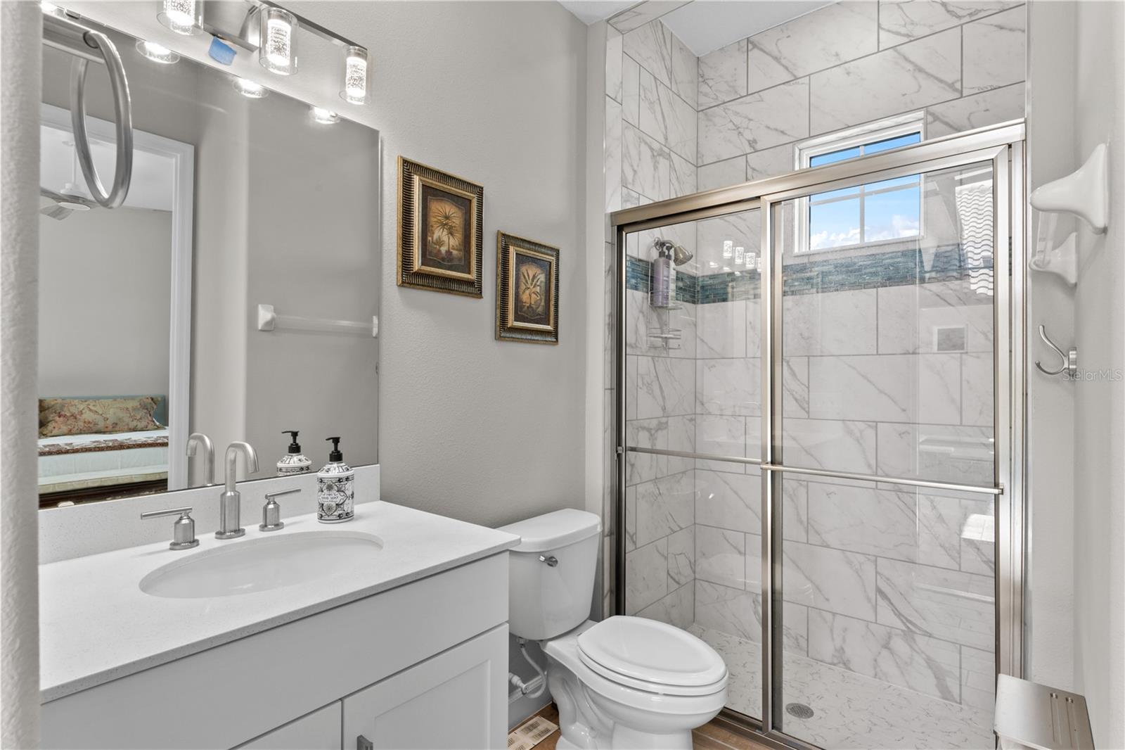 Image 29 of 57 For 215 Hampton Loop