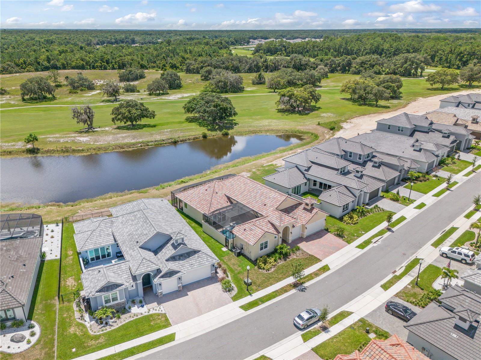 Image 45 of 57 For 215 Hampton Loop