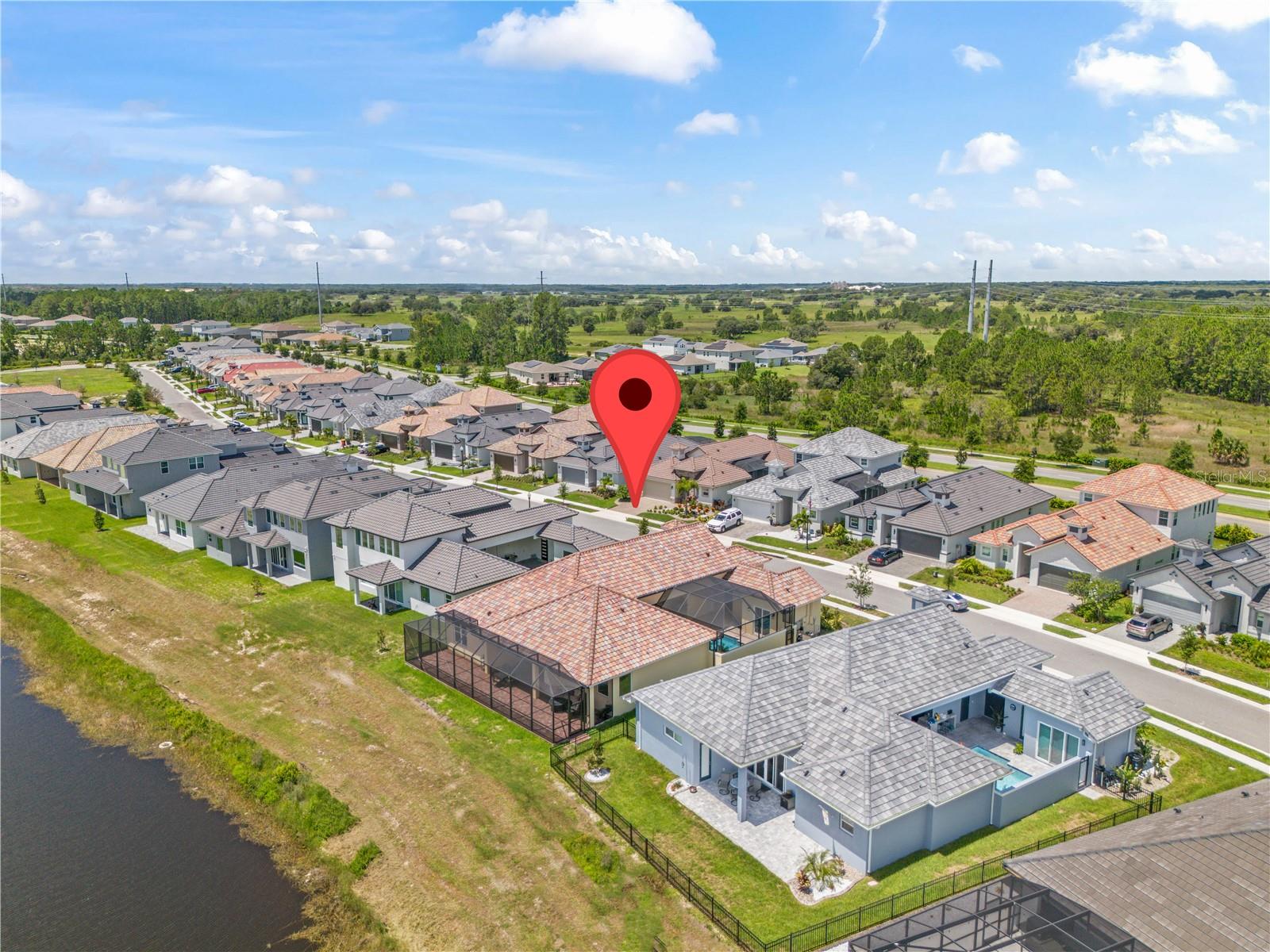 Image 8 of 57 For 215 Hampton Loop