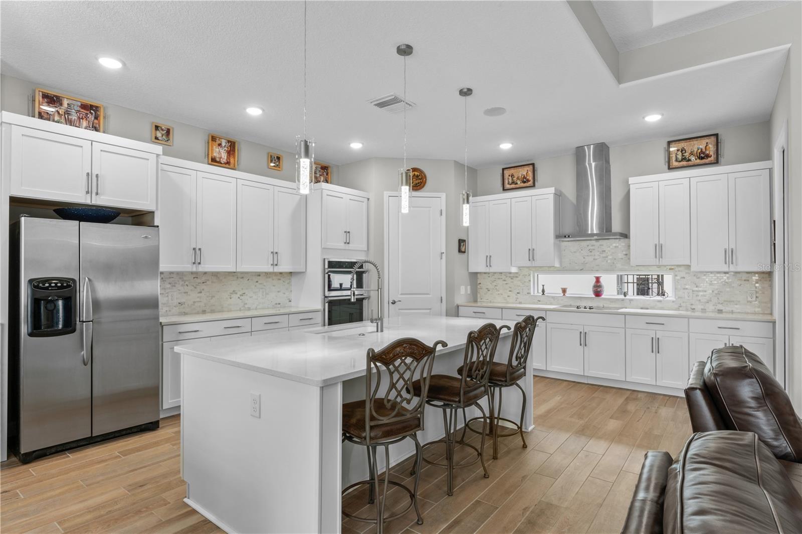 Image 9 of 57 For 215 Hampton Loop