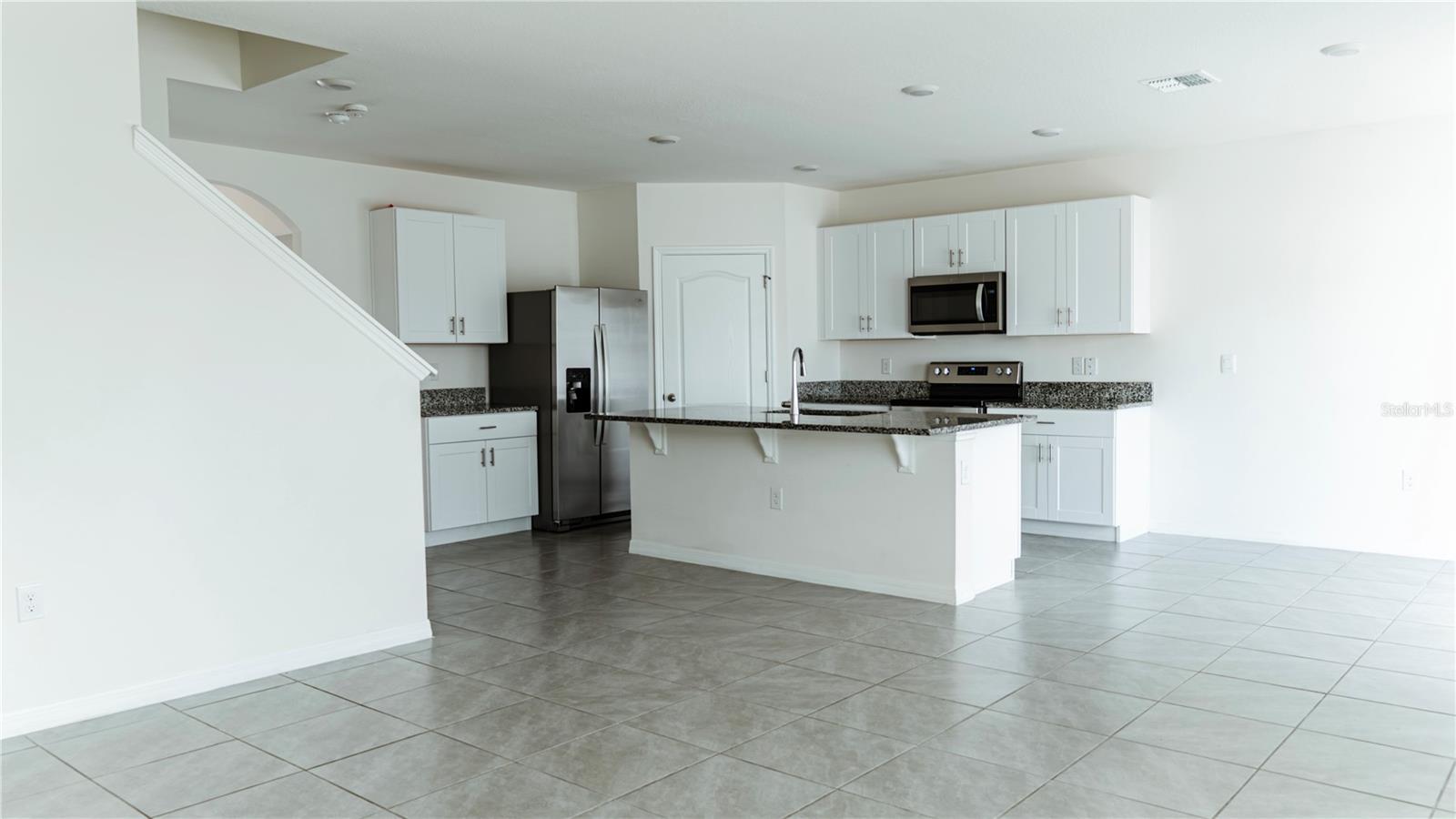 Image 3 of 6 For 1677 Barberry Drive