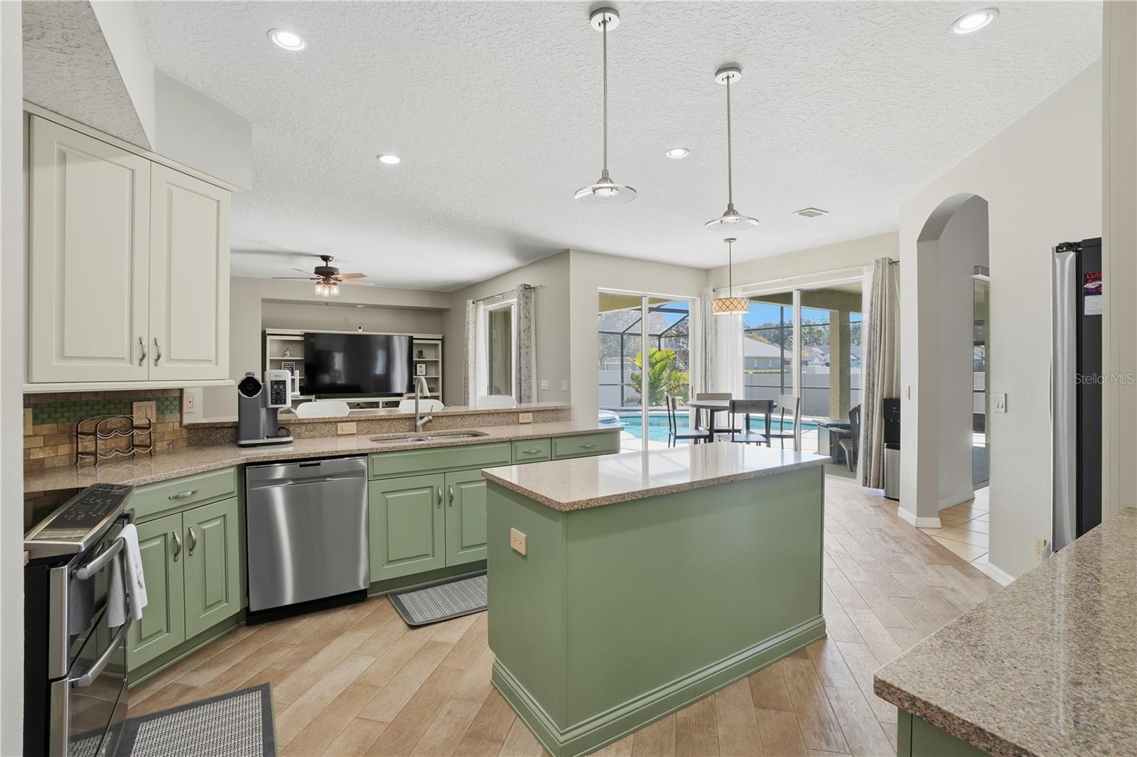 Image 10 of 48 For 245 Nandina Terrace